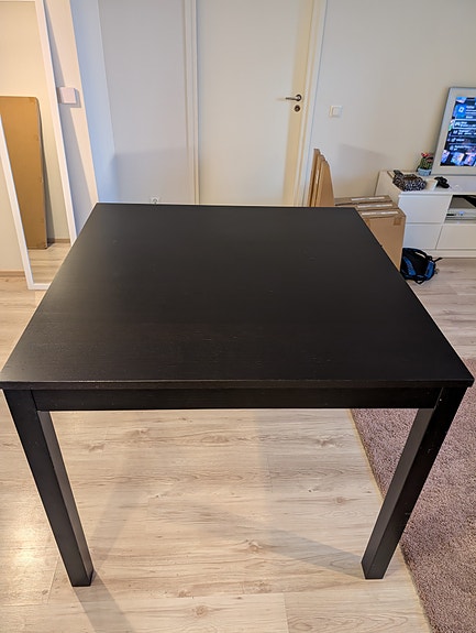 Korkea pöytä IKEA BJURSTA 21198
BJURSTA Bar table