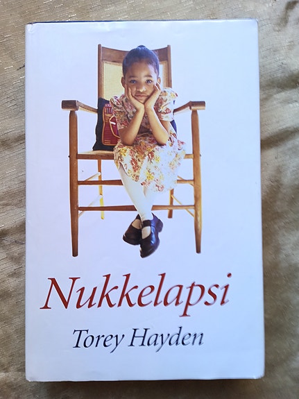 Torey Hayden Nukkellapsi kirja