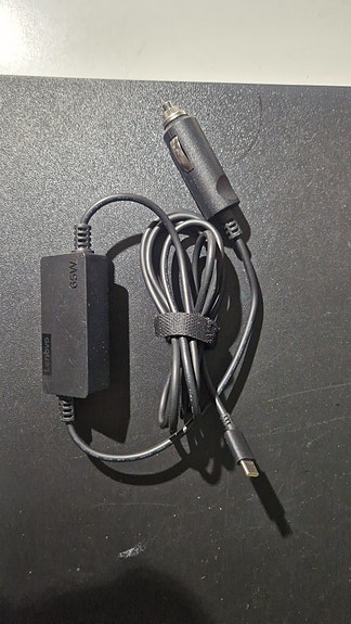 Lenovo kannettavan tietokoneen 12v laturi 65w