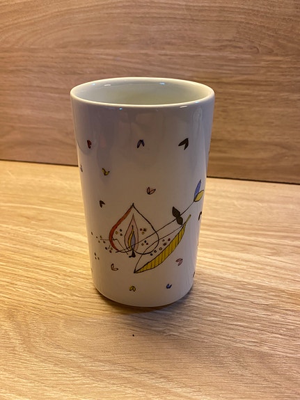 Arabia käsin maalattu posliinimaljakko vuodelta 1960