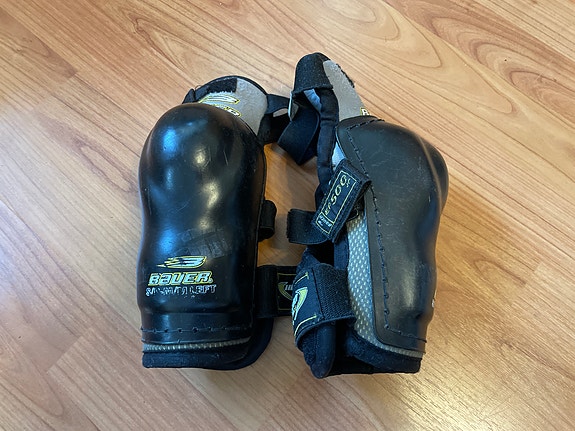 Bauer kyynärsuojat, koko S/P-M/M