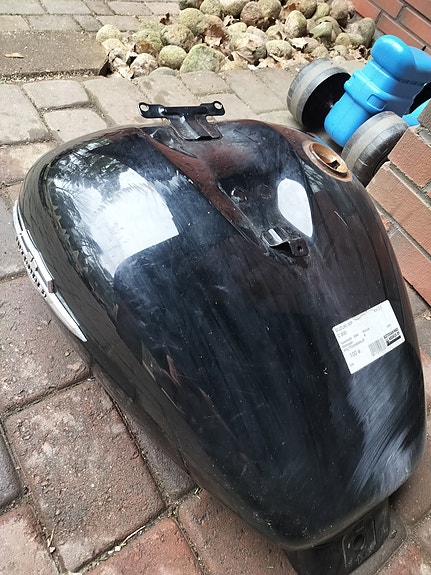 Suzuki intruder tankki
