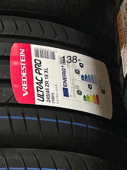 245/45R18 Vredestein Ultrac Pro 100Y uudet