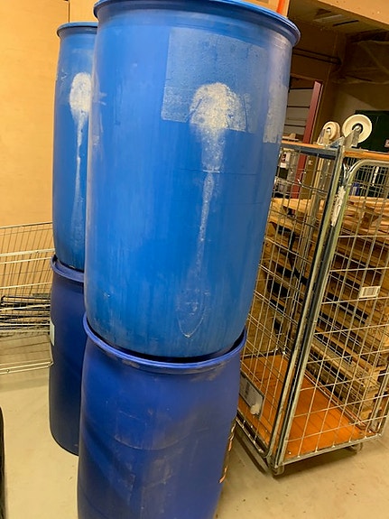 200 litran muovi tynnyri