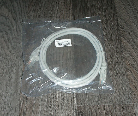 Verkkokaapeli ( CAT5 - 2m )