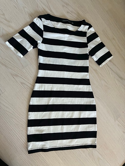 Nosh mekko/tunika XS musta-valkoinen puuvilla
