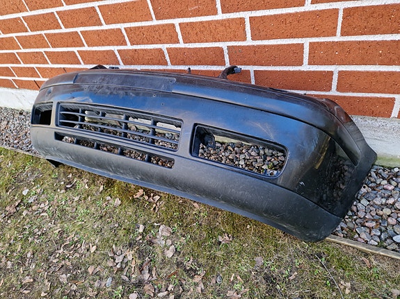Vw golf mk4 etupuskuri ja takapuskuri