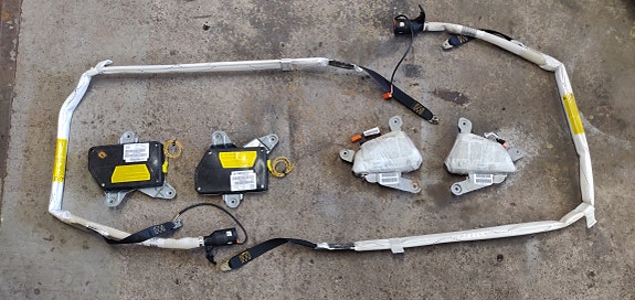 Bmw e39 airbag ovet ja a-pilarit
