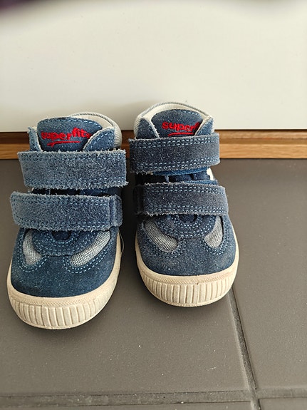 Superfit kengät 20