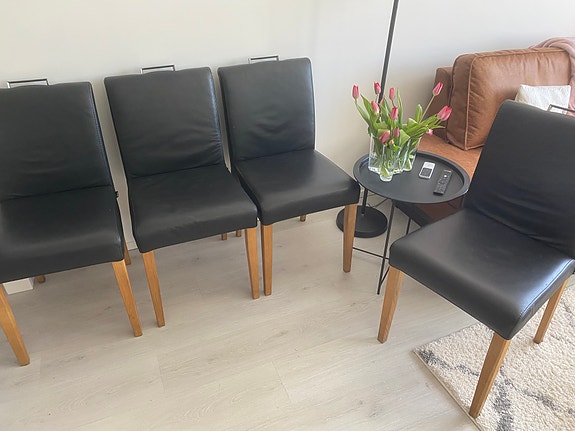 Iskun nahkaiset, kotimaiset ruokapöytätuolit, 4 kpl
