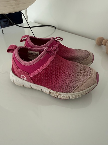 Halti slip on kevyet kengät 26