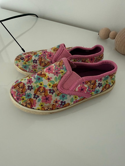 Kaja slip on kevyet kengät 26