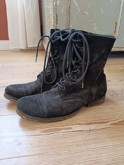 AllSaints saappaat 42 musta mokka