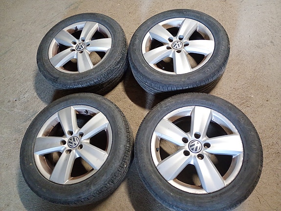 Vw kesärenkaat vanteilla