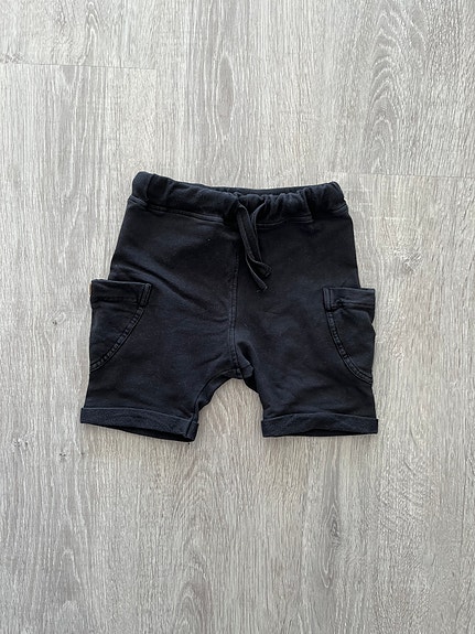 Metsola shortsit 86/92
