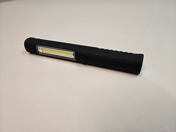LED-työvalo musta