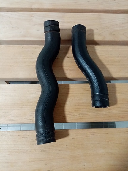 Datsun 120 AF2 Jäähdyttimen letkut