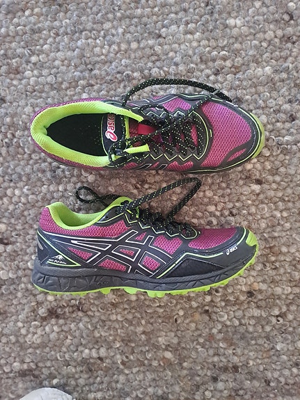 Asics NASTA  juoksukengät koko 39 violetti-vihreä