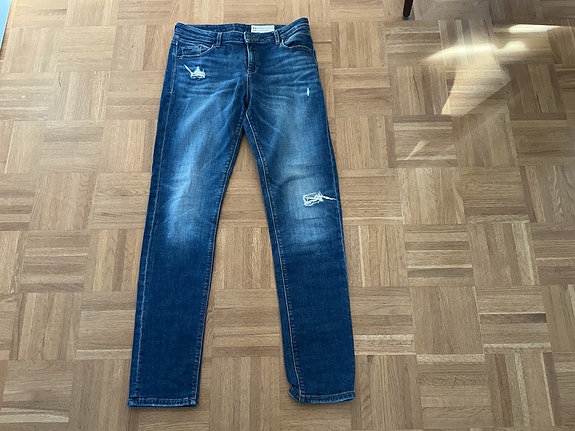 Esprit farkut, malli Slim, koko 30/32