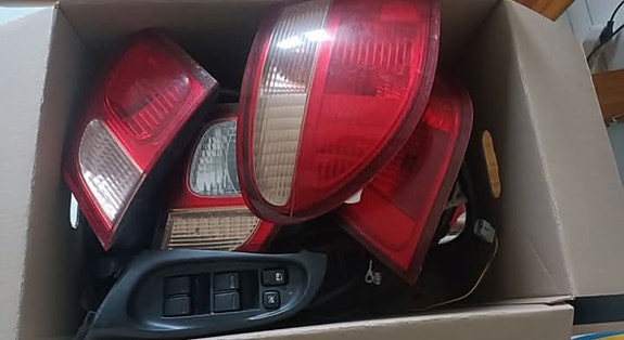 Nissan Almera N16 osia.