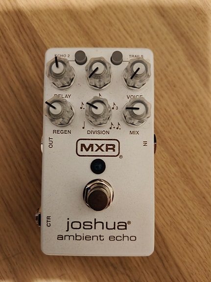 MXR Joshua Ambient Echo kitarapedaali