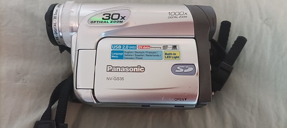 Panasonic NV-GS35 videokamera 30x zoom