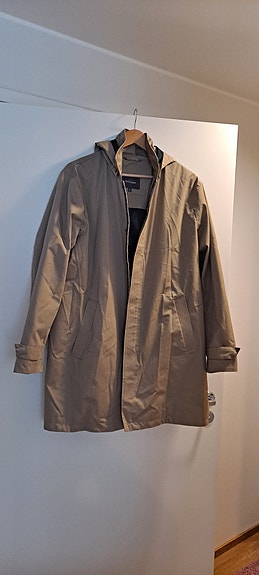 Dressmann pitkä takki miesten koko 52 beige polyesteri