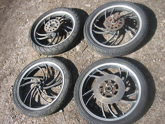 Product image 2 of 9