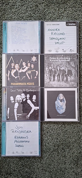 CD-levyjä