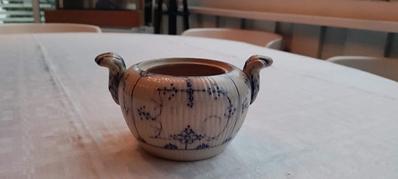 Vanha Villeroy & Boch sokerikko