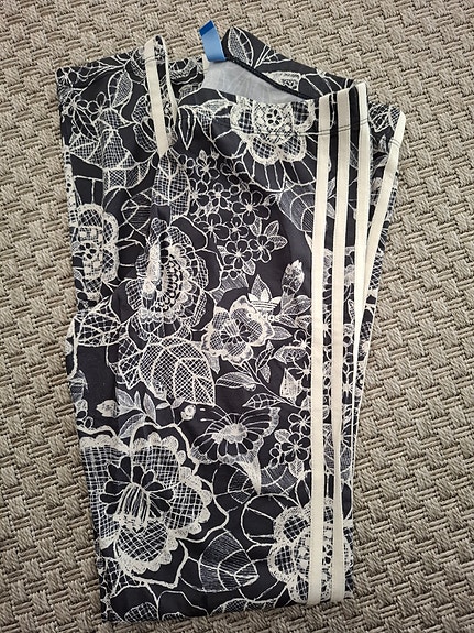 Adidas housut