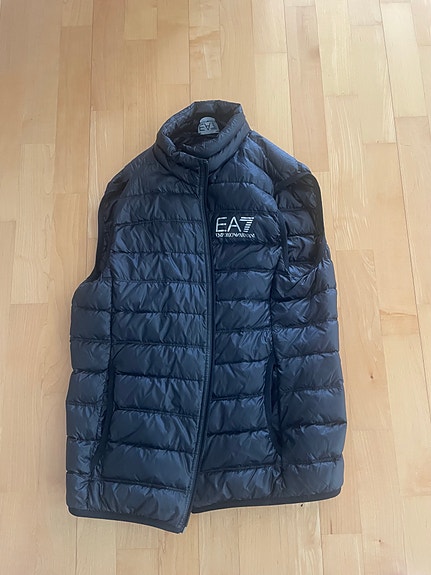 Armani EA7 miesten liivi S musta