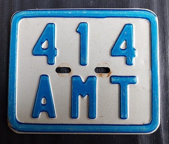 Mopon vakuutuskilpi AMT rekisterikilpi Tunturi