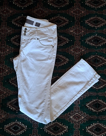 Vero Moda Jeans naisten farkut W27 valkoinen puuvilla