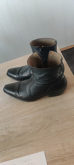Boot Factory lyhyet bootsit vetoketjulla *harvinaiset