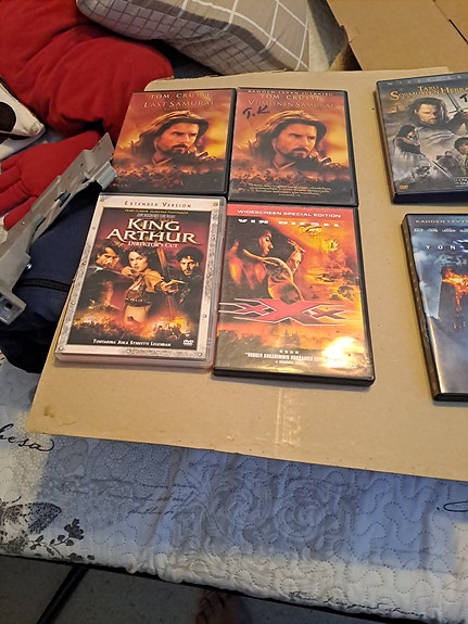Sekalainen elokuva- ja TV-sarjapaketti DVD