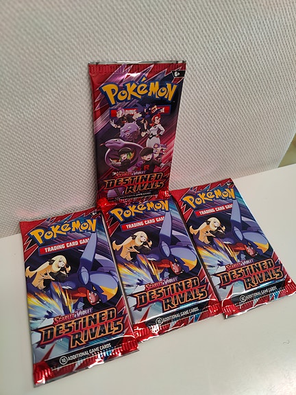 Pokemon Destined Rivals booster