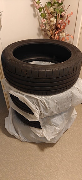 Pirelli Pzero PZ4 Summer Tires X 4