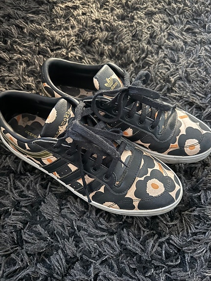 Adidas/Marimekko tennarit 42