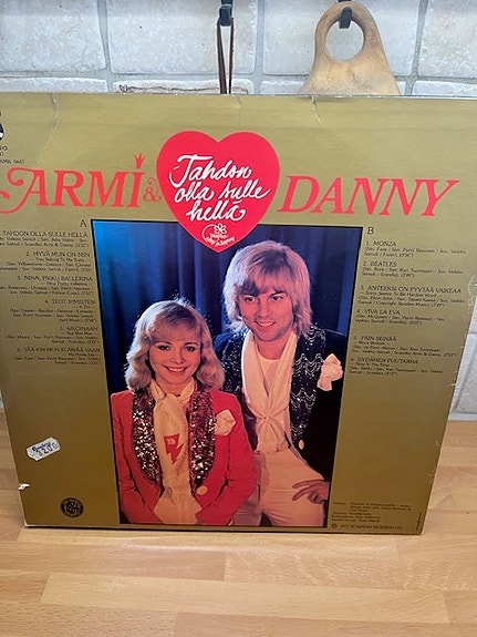 Danny - Tahdon Olla Sulle Hellä LP nimmarilla