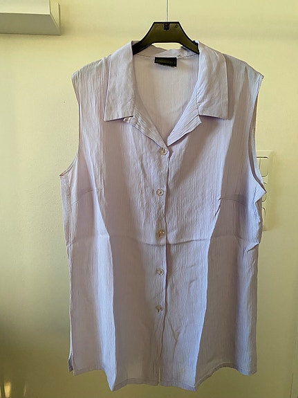 Naisten hihaton paitapusero