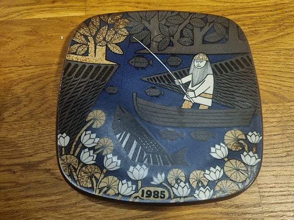 Arabia vuosilautanen 1985