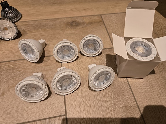 Product image 9 of 10