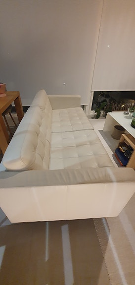 IKEA sohva ja tuoli vaalea