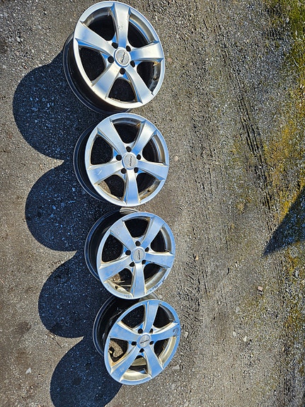 Hyvänkuntoiset volkswagen vanteet R16