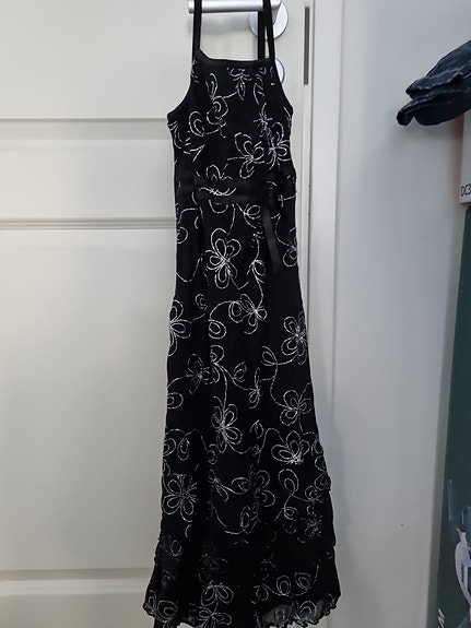 Tytölle juhlamekko 146-152 cm