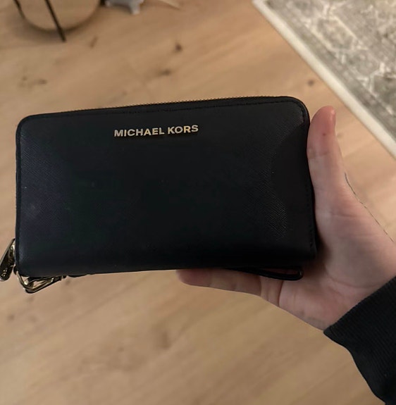 Michael Kors nahkainen naisten lompakko musta