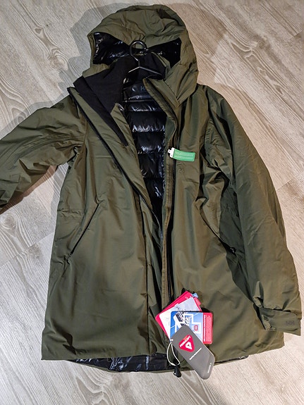 Helly Hansen laskettelutakki koko XL