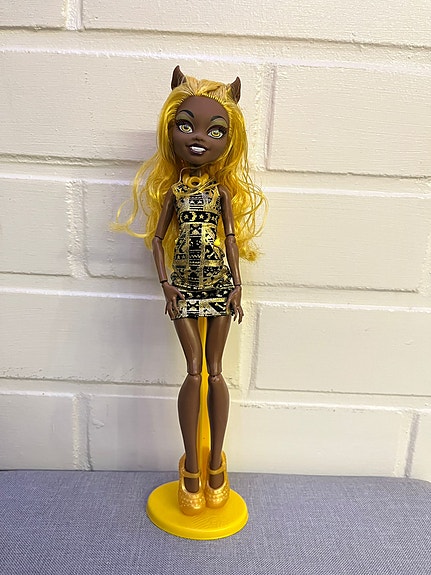 Monster High Clawdie wolf -nukke
