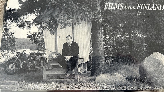 Häjyt- ja Juha-elokuvan laminoidut kuvat